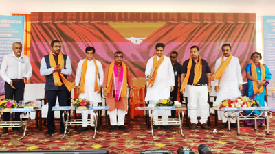 Chief Minister Dr Manik Saha attended the Bhoomi Poojan ritual of underground electric cabling system in Agartala during a programme held on October 29.