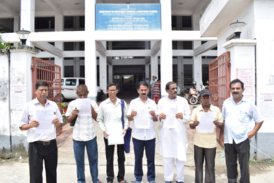 Tripura Private Security Guard Union & Tripura Safai Karmi Union jointly organised a deportation in the Labour Office at Agartala on August 28.