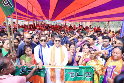 Chief Minister Dr Manik Saha welcomes new voters during a ADC election rally at Gandacherra subdivision under Dhalai district on April 4.