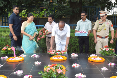 Tripura Governor Indra Sena Reddy Nallu Pays Tribute to Mahatma Gandhi on Gandhi Jayanti at Gandhi Ghat on October 2.