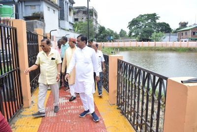 Mayor of Agartala Municipal Corporation (AMC) Dipak Majumder inspected the construction works of a new park at ward number 11 of the city on July 12.