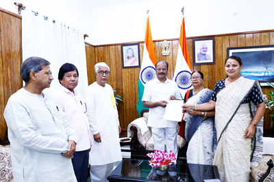 CPIM leaders under the leadership of former Chief Minister Manik Sarkar met the Governor of Tripura at Agartala on July 27 demanding judial enquiry over unnatural death of former DGP Anurag Dhankar.