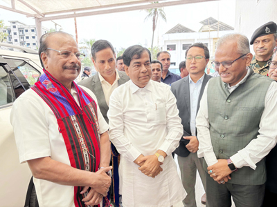 Governor Indrasena Reddy Nallu visited Akhaura Check post in Agartala on March 14, where local MLA and Mayor of Agartala Municipal Corporation (AMC), Dipak Majumder welcomed him.