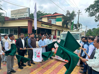 Agriculture Minister Ratan Lal Nath flags off consignment of scented lemon and queen pineapple for foreign countries at AD Nagar Agriculture Research Centre in Agartala on July 10.