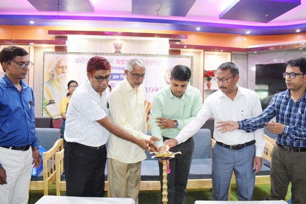 Dukli Block of West Tripura district organized a cultural event on May 25 to celebrate birth anniversaries of Rabindra-Nazrul.