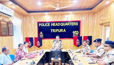 Agartala Press Club executive committee met the DGP of Tripura at police headquarters in Agartala on April 24 in support of their demands for protection of journalists.