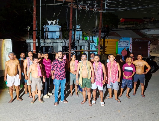 Locals of Ramnagar lane 4 of Agartala staged a protest against the nightlong power outages on June 2 midnight.