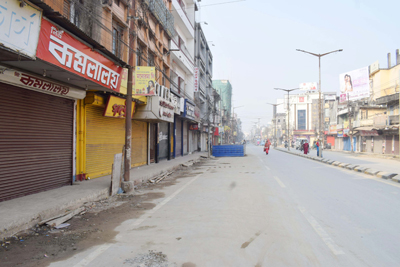Nationwide shutdown called by left central trade unions on February 12 to protest against the NDA government’s anti-labour policies has evoked this response across Agartala, but after morning normal life resume gradually.