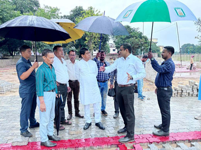 Mayor of Agartala Municipal Corporation (AMC) Dipak Majumder visited Howrah market area on June 16 which is being redeveloped by AMC.