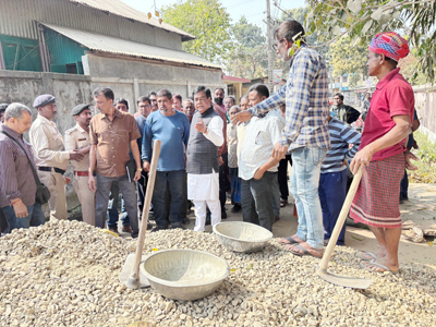 Mayor of Agartala Municipal Corporation (AMC) Dipak Majumder inspected a pond in Durga Chowmuhani area of Agartala on February 7 for renovation works.