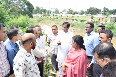 Mayor of Agartala Municipal Corporation (AMC) Dipak Majumder visited ward number 37 for embankment construction on June 25.