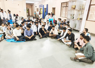 Resident doctors of GB Pant Hospital stage a protest on the hospital premises in Agartala on September 30 in support of their demands. 