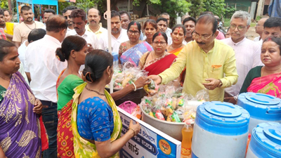 Rajya Sabha MP Rajib Bhattacharjee inaugurated a drinking water distribution stall at ward no 31 on June 17.