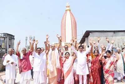The newly installed pinnacle of Sri Krishna temple, Agartala was unveiled by Mayor of Agartala Municipal Corporation (AMC) Dipak Majumder and others on March 26.