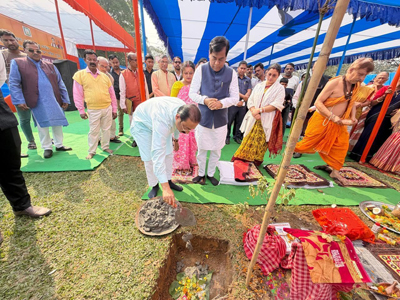 BJP state president and Rajya Sabha MP Rajib Bhattacharjee and Mayor of Agartala Municipal Corporation (AMC) Dipak Majumder laid the foundation stone for construction of AMC ward number 31 in Agartala on January 16.