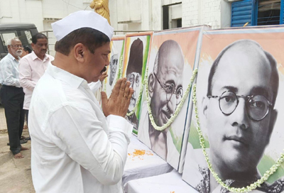 Congress leaders paid tributes to national leaders to mark the Quit Indian movement at the martyr column in Agartala on August 9.