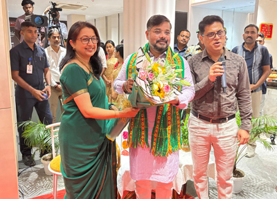 Transport Minister Sushanta Chowdhury attended the amazing press preview of new festive gold jewelleries, unveiled by Shyam Sundar Co Jewellery at Agartala on September 23.