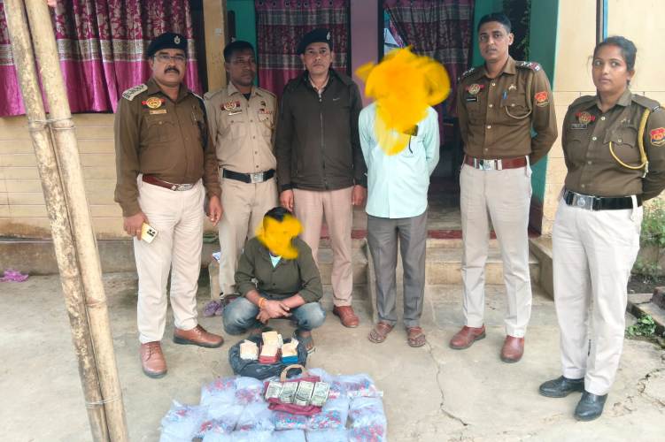 One drug smuggler arrested with Heroin, cash amount in Narsingarh